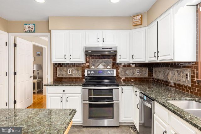 6313 SWEETBRIAR DR, Fredericksburg, VA 22407