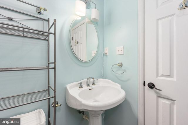 6313 SWEETBRIAR DR, Fredericksburg, VA 22407