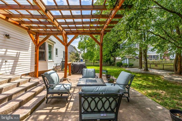6313 SWEETBRIAR DR, Fredericksburg, VA 22407