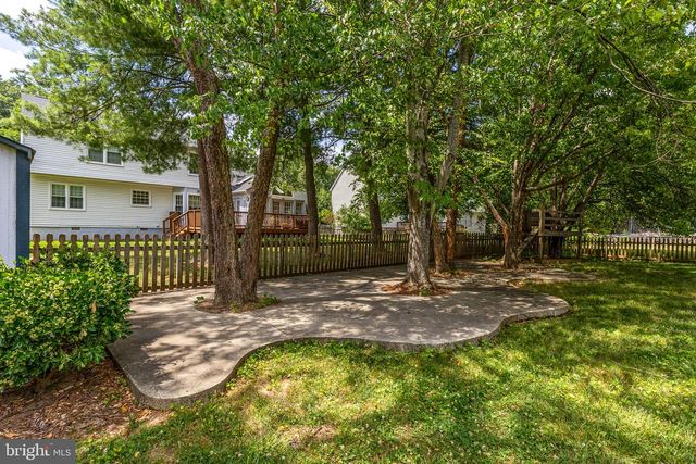 6313 SWEETBRIAR DR, Fredericksburg, VA 22407