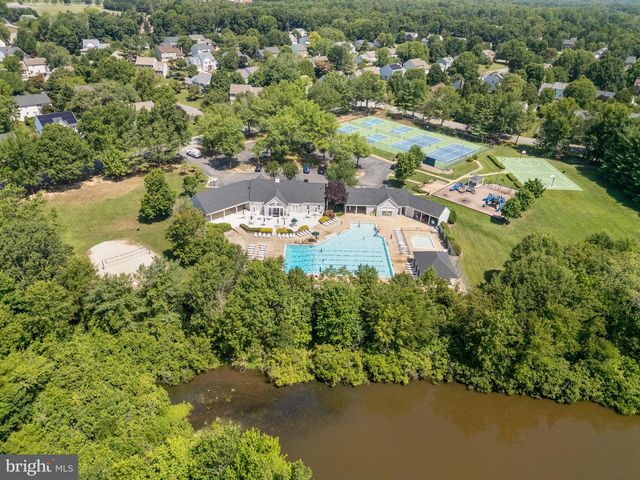 6313 SWEETBRIAR DR, Fredericksburg, VA 22407