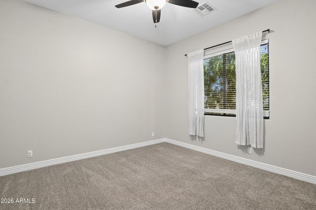 3153 E RED OAK Court, Gilbert, AZ 85297