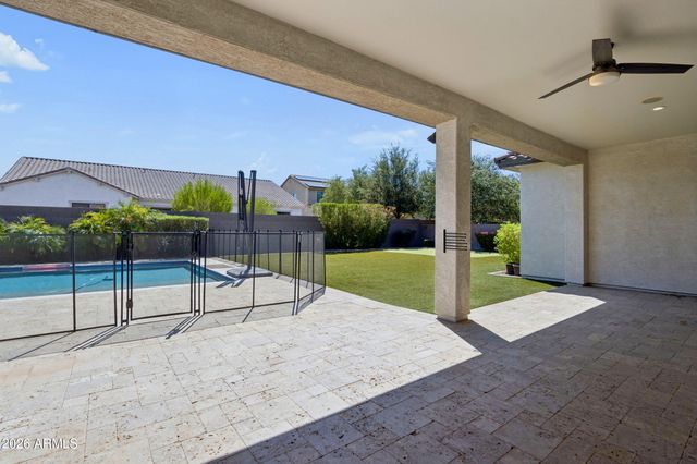 3153 E RED OAK Court, Gilbert, AZ 85297