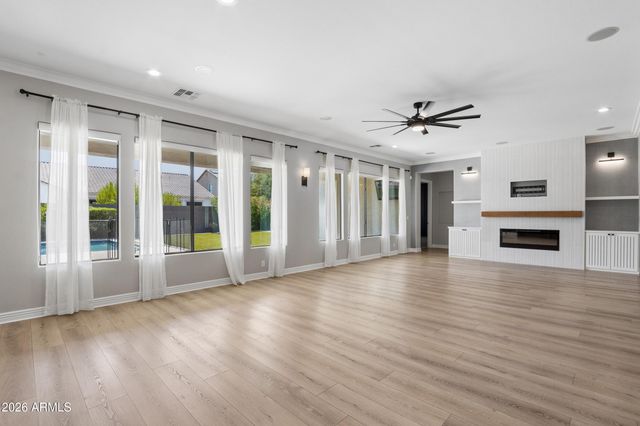 3153 E RED OAK Court, Gilbert, AZ 85297