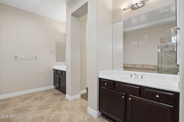 3153 E RED OAK Court, Gilbert, AZ 85297