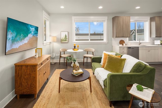 222 8th Avenue, Kirkland, WA 98033