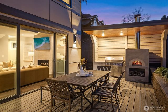 222 8th Avenue, Kirkland, WA 98033