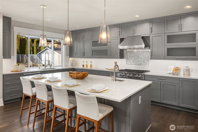 222 8th Avenue, Kirkland, WA 98033