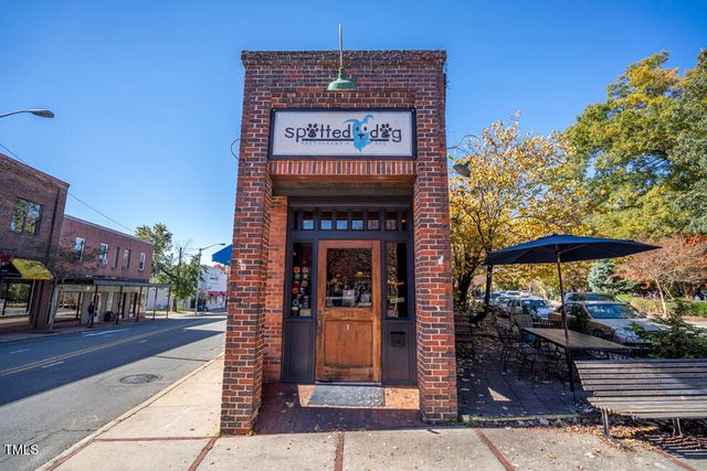 130 Two Hills Drive 203b, Carrboro, NC 27510