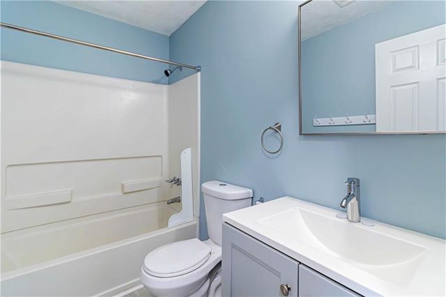 973 Ashwood Green Court, Snellville, GA 30078