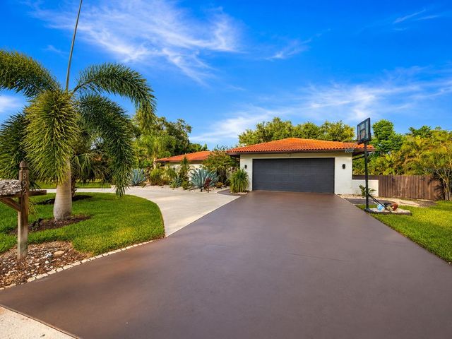 392 W ROSSETTI DRIVE, Nokomis, FL 34275