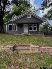 322 E Martin Luther King Jr Blvd, Tyler, TX 75701