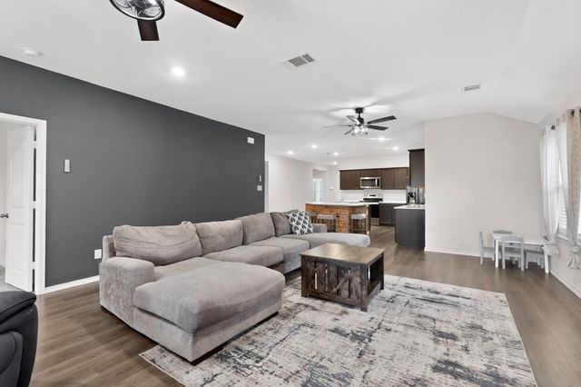 2945 Roper Street, Royse City, TX 75189