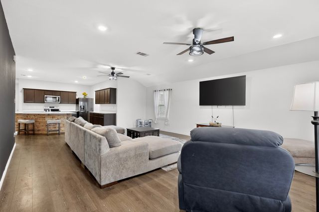 2945 Roper Street, Royse City, TX 75189