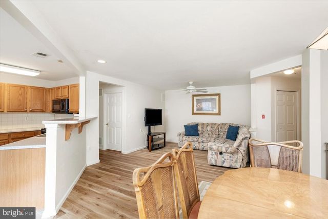 414 MOWAT CIR, Trenton, NJ 08690