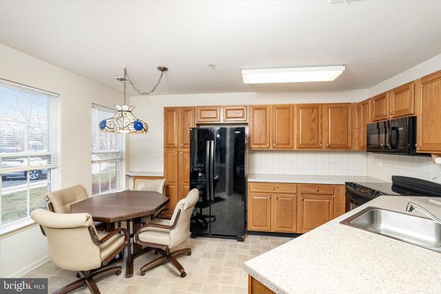 414 MOWAT CIR, Trenton, NJ 08690