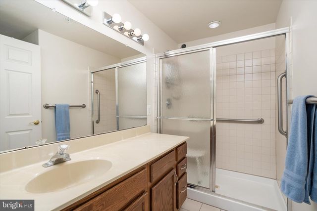 414 MOWAT CIR, Trenton, NJ 08690