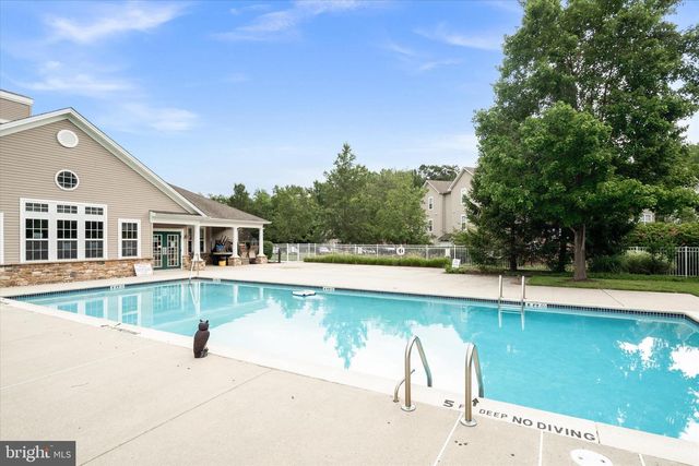 414 MOWAT CIR, Trenton, NJ 08690