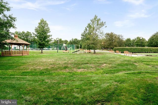 414 MOWAT CIR, Trenton, NJ 08690