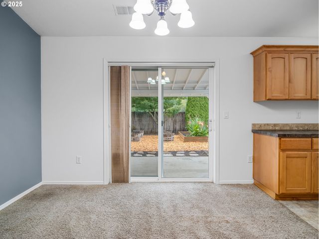 225 Sw VALLEYS EDGE St, Mc Minnville, OR 97128