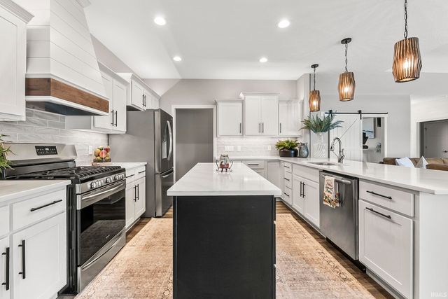 2011 Fairway Drive, Auburn, IN 46706