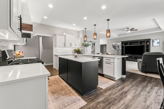 2011 Fairway Drive, Auburn, IN 46706