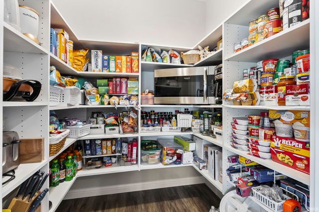 2011 Fairway Drive, Auburn, IN 46706