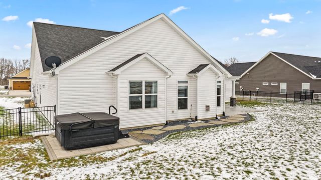 2011 Fairway Drive, Auburn, IN 46706