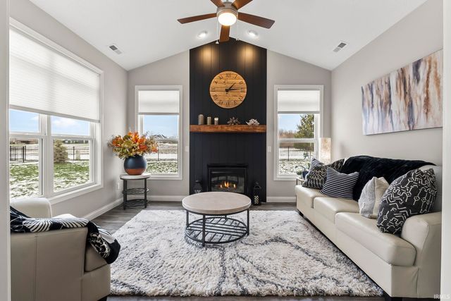 2011 Fairway Drive, Auburn, IN 46706