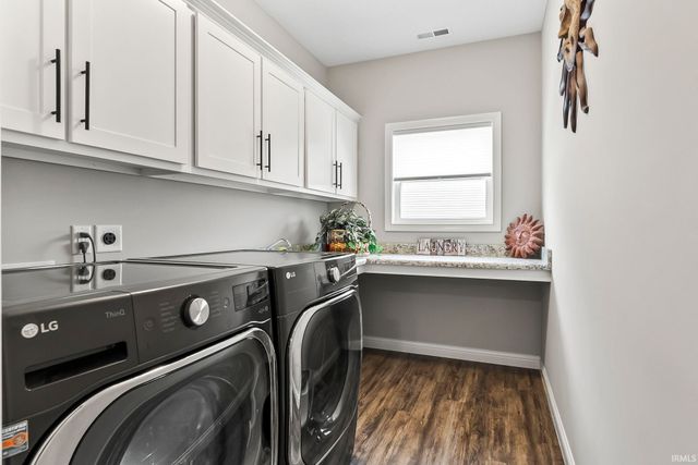 2011 Fairway Drive, Auburn, IN 46706