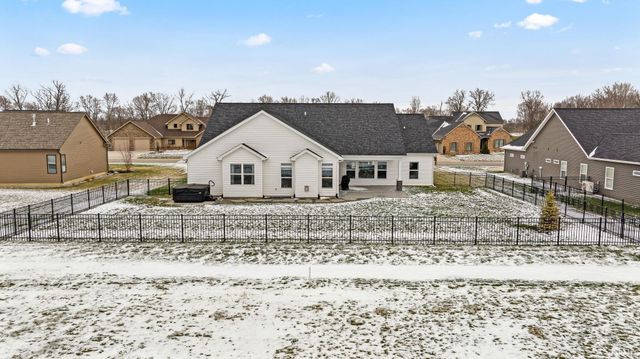 2011 Fairway Drive, Auburn, IN 46706