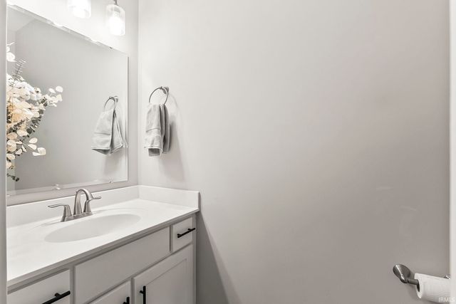 2011 Fairway Drive, Auburn, IN 46706