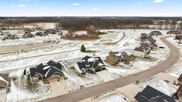 2011 Fairway Drive, Auburn, IN 46706