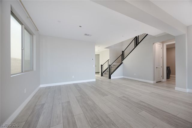 400 Red Feather Peak Court, Las Vegas, NV 89138