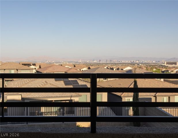 400 Red Feather Peak Court, Las Vegas, NV 89138