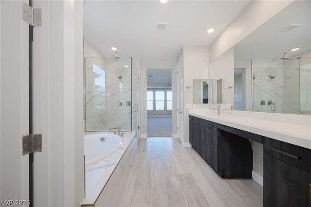 400 Red Feather Peak Court, Las Vegas, NV 89138