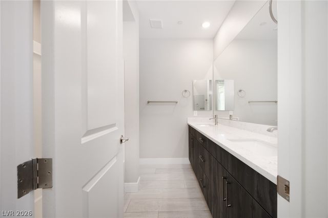 400 Red Feather Peak Court, Las Vegas, NV 89138