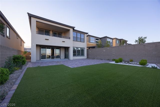 400 Red Feather Peak Court, Las Vegas, NV 89138