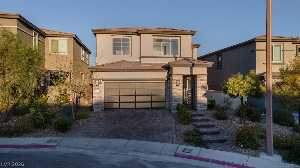 400 Red Feather Peak Court, Las Vegas, NV 89138