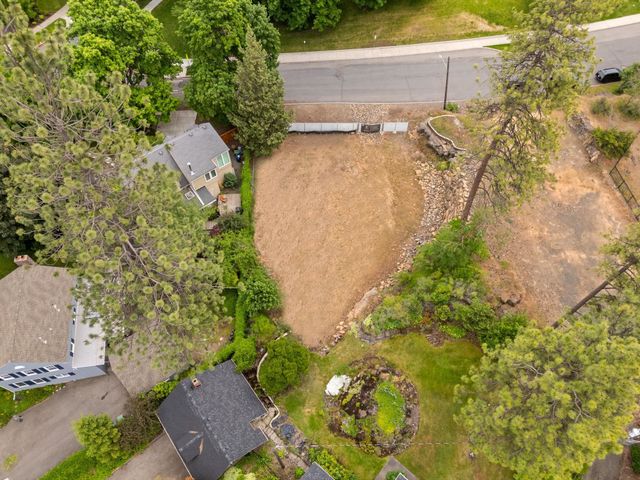 810 E Plateau Rd, Spokane, WA 99203