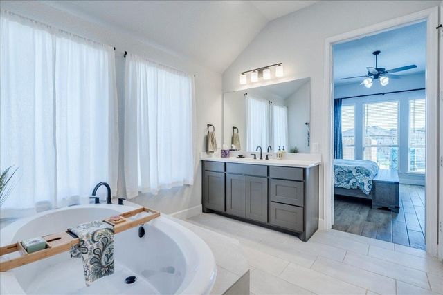 186 Prickly Poppy LOOP, Kyle, TX 78640