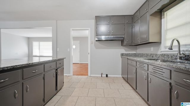 1501 2ND PLACE NW, Center Point, AL 35215