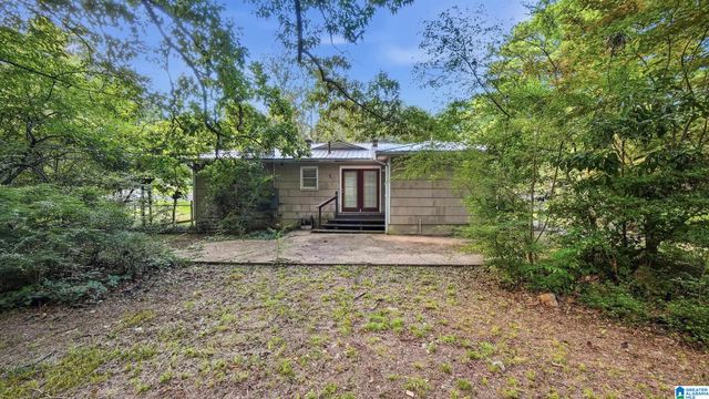 1501 2ND PLACE NW, Center Point, AL 35215
