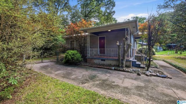1501 2ND PLACE NW, Center Point, AL 35215