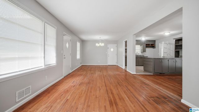 1501 2ND PLACE NW, Center Point, AL 35215