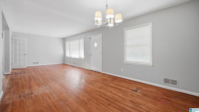 1501 2ND PLACE NW, Center Point, AL 35215