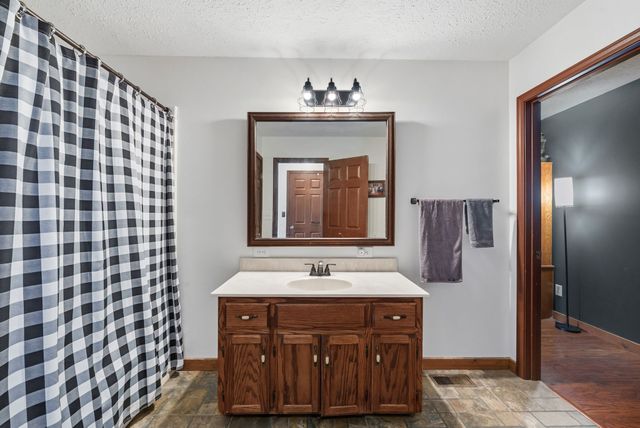 6949 Highway 41N, Cedar Hill, TN 37032