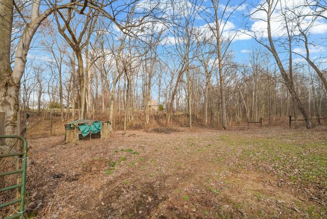 6949 Highway 41N, Cedar Hill, TN 37032