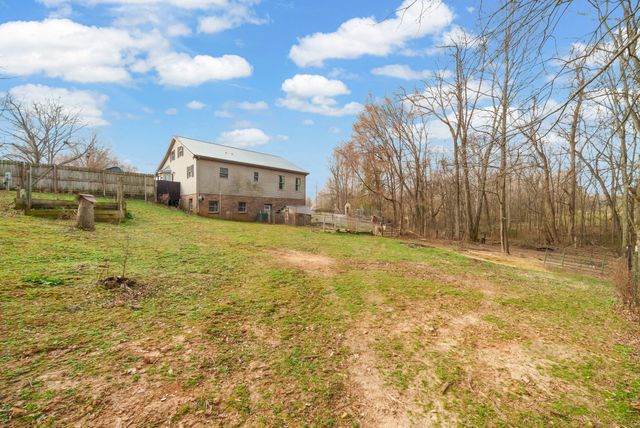 6949 Highway 41N, Cedar Hill, TN 37032