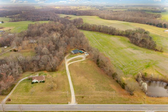 6949 Highway 41N, Cedar Hill, TN 37032